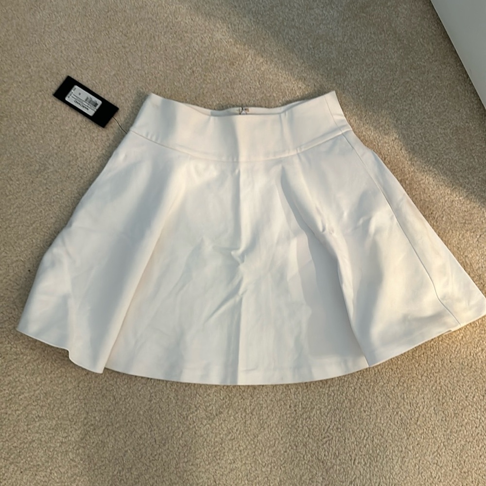 New with tags cute circle skirt beautiful fabric
